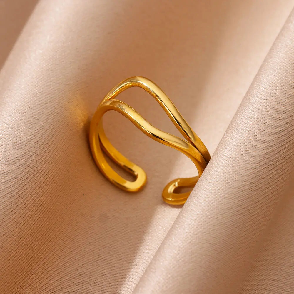 Golden Curve Ring