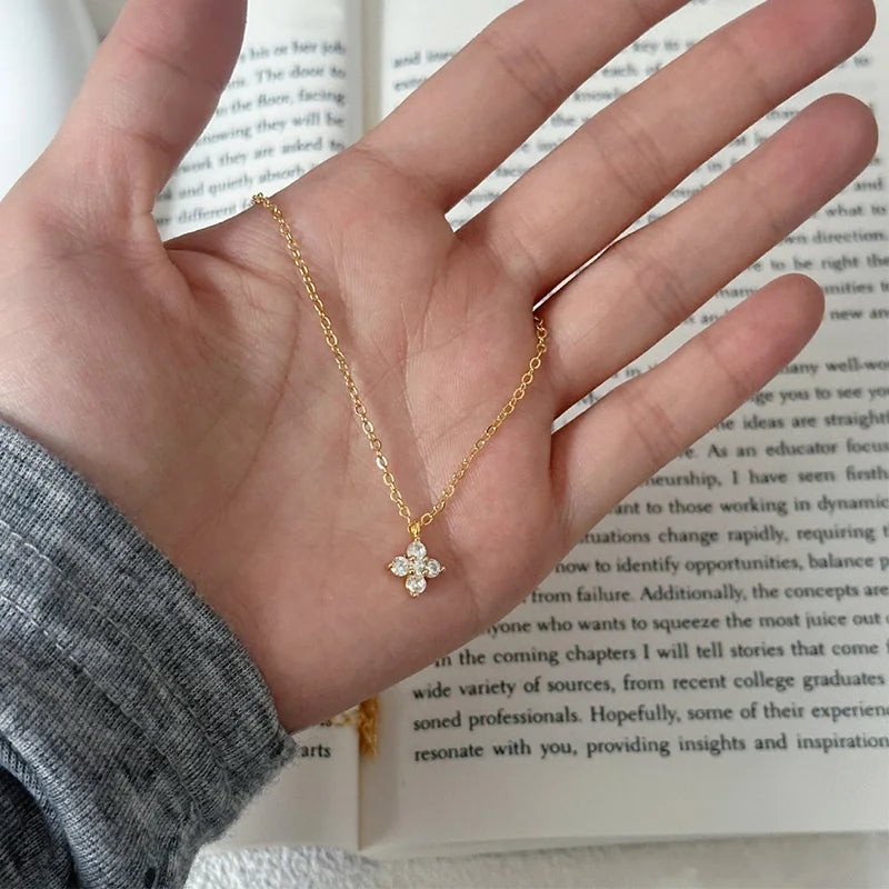 Leaf Glow Pendant